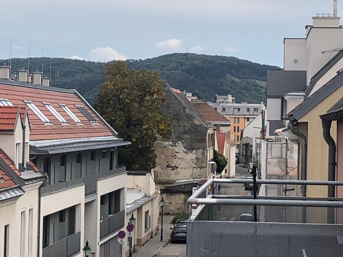 Mf City Apartment Korneuburg Kültér fotó